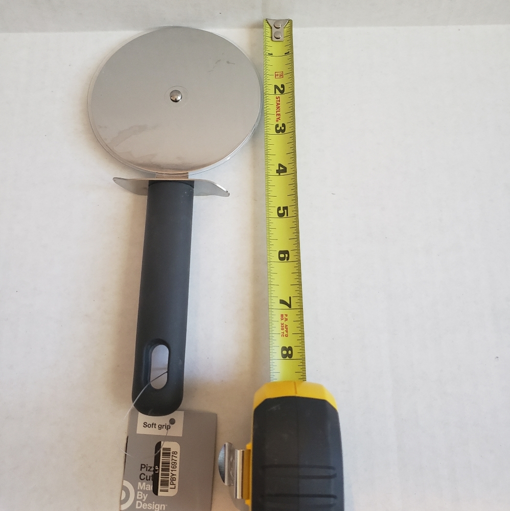 Two Pizza Cutters